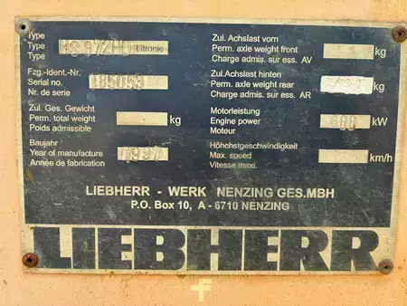 Universal piling rigs 1997 Liebherr HS872 HD (14)