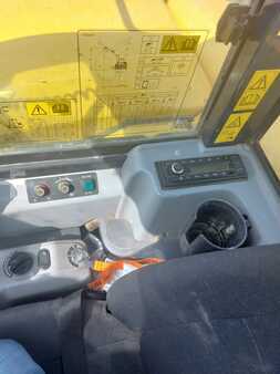 Escavadora de rastos 2019 Komatsu PC80MR-5 (15)