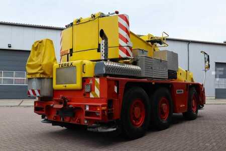 Demag AC40 City 6x6 Drive And 6 Wheel Steering, 40t Capa