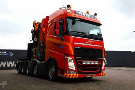 Volvo FH12 With Cormach 135t/m Crane Volvo FH12 10x4 Wit