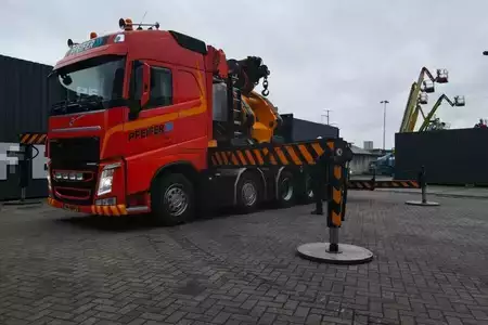 Truck 0 Volvo FH12 With Cormach 135t/m Crane Volvo FH12 10x4 Wit (16)