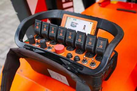 Pásové jeřáby 0 Jekko SPX532CL2 Electric, Remote Controlled, 17.3m Lifti (4)