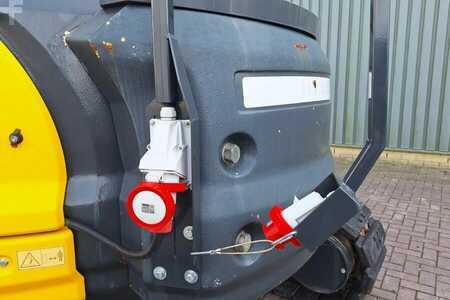 Pásové jeřáby 0 Jekko SPK60 INCL NEW TRACK PADS, Hybrid - Diesel + Elect (20)