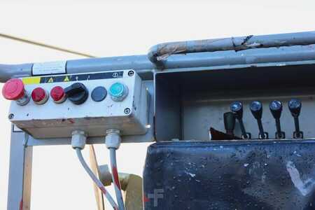 Ostatní 0 Niftylift 120TE Electric, 12.2m Working Height, 6.1m Reach, (4)