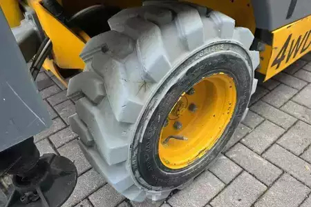 Kompakt lastare 2018 [div] Compact 12DX Diesel, 4x4 Drive, 12m Working Height (12)