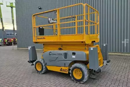 Kompakt lastare 2018 [div] Compact 12DX Diesel, 4x4 Drive, 12m Working Height (9)