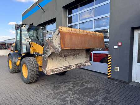 Wielladers 2019 Caterpillar 908M (5)