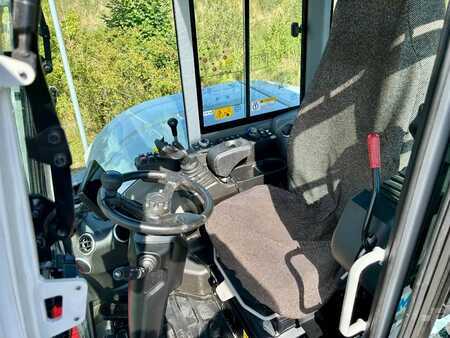 Takeuchi TB 370W CV V3