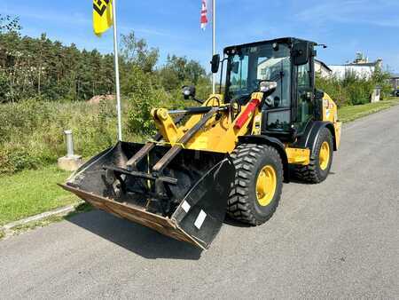 Radlader 2024 Caterpillar 906 NG (8)