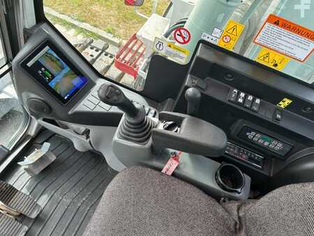 Korečková rýpadla 2024 Takeuchi TB 2150 R CV V3 (10)