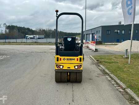 Rolos em tandem 2023 BOMAG BW 100 AC-5 (3)