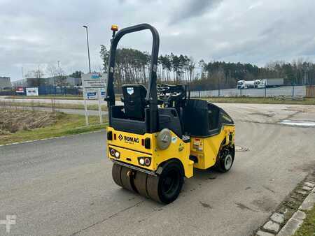 Rolos em tandem 2023 BOMAG BW 100 AC-5 (4)