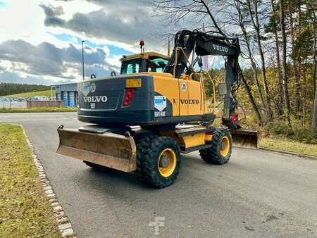 Mobilní bagry 2011 Volvo EW 140 C Mobilbagger (4)