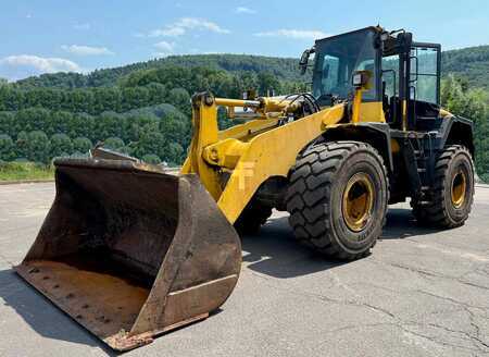 Kolové nakladače 2007 Komatsu WA380-6 (1)