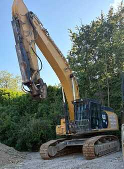 Hydraulic Excavators 2018 Caterpillar 352F (1)