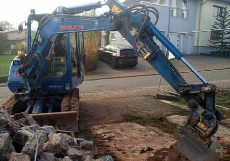 Minibagry 2020 Takeuchi TB240 (1)