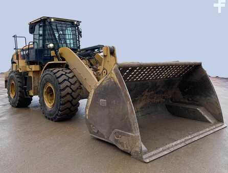 Kolové nakladače 2018 Caterpillar 950M (1)