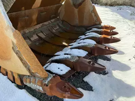 Excavadoras 2005 Liebherr R974 (2)