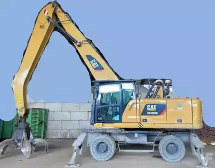 Manipulador de materiais 2020 Caterpillar MH3026 (1)