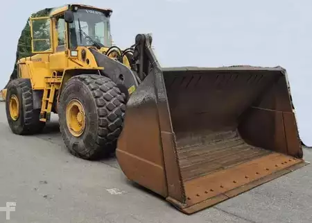 Hjullastare 2002 Volvo L220E (1)