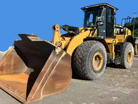 Kerekes rakodó 2014 Caterpillar 966K (1)