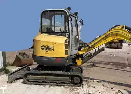 mini escavadeira 2017 Wacker Neuson EZ38 (1)