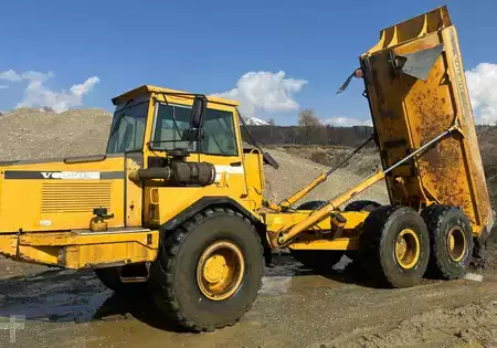 Knickgelenkte Muldenkipper/Dumper 1997 Volvo A25C (1)