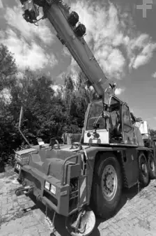Guindastes móveis 2007 Demag AC40 City (1)