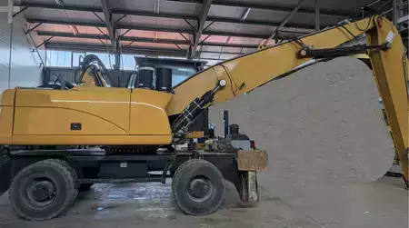 Escav. Movimenta zione sollev. 2012 Caterpillar 318D MH (1)