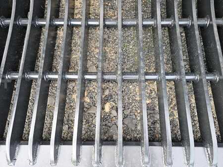 Vedlegg 2025 OilQuick OQ 70/55 łyżka przesiewająca | screening bucket (14)