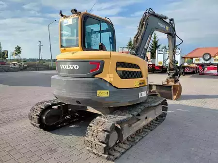 Rupsgraafmachines 2017 Volvo ECR 88 D (10)