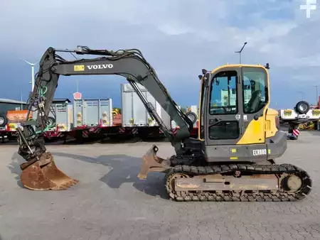 Rupsgraafmachines 2017 Volvo ECR 88 D (14)