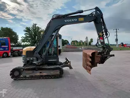 Rupsgraafmachines 2017 Volvo ECR 88 D (9)