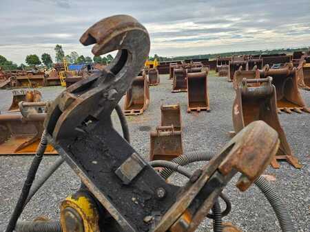 Implementos 0 SMP ATLAS T 620 chwytak kolejowy | rail grab (12)