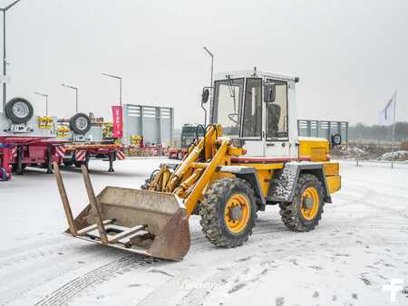 Pyöräkuormaajat 1994 SCHAEFF SKL 831 ładowarka kołowa | wheel loader (1)