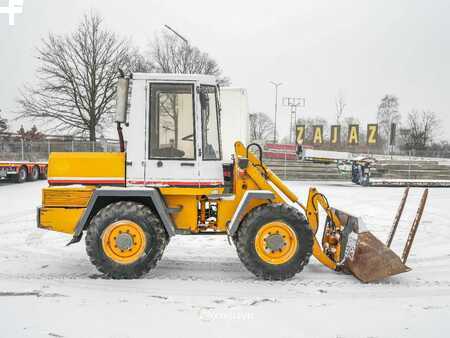 Pyöräkuormaajat 1994 SCHAEFF SKL 831 ładowarka kołowa | wheel loader (4)