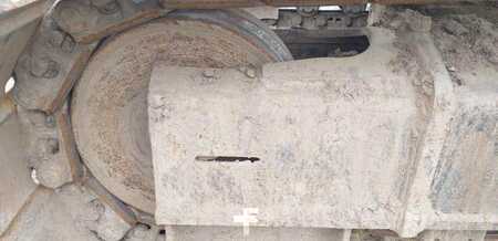 Lánctalpas kotrógép 2005 [div] Koparka gąsienicowa KOBELCO SK 235 SRNLC-1ES (13)
