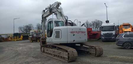Lánctalpas kotrógép 2005 [div] Koparka gąsienicowa KOBELCO SK 235 SRNLC-1ES (6)