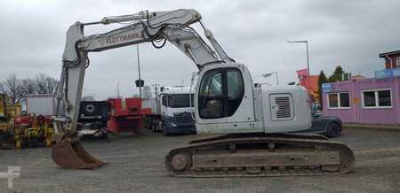 Lánctalpas kotrógép 2005 [div] Koparka gąsienicowa KOBELCO SK 235 SRNLC-1ES (7)