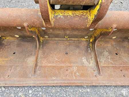 Vedlegg 0 OilQuick OQ 65 Tiltrotator ze skarpówką | roto + bucket (10)