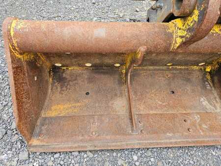 Vedlegg 0 OilQuick OQ 65 Tiltrotator ze skarpówką | roto + bucket (11)