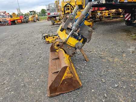 Vedlegg 0 OilQuick OQ 65 Tiltrotator ze skarpówką | roto + bucket (7)
