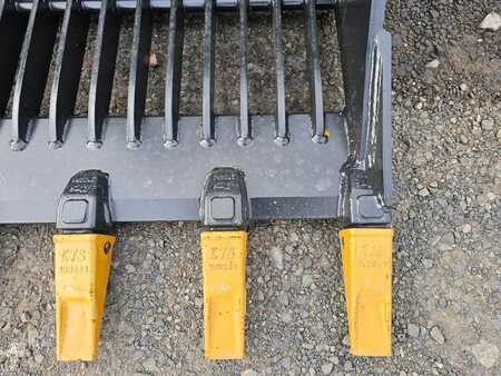 Vedlegg 2025 OilQuick OQ 65 łyżka przesiewająca | screening bucket (12)