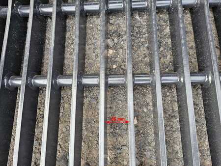 Vedlegg 2025 OilQuick OQ 65 łyżka przesiewająca | screening bucket (13)