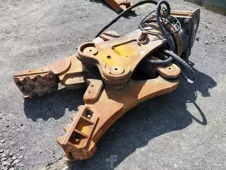 Přídavná zařízení 0 CNH CP 350 Nożyce kruszące hydrauliczne Lehnhoff MS21 (1)