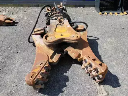 Přídavná zařízení 0 CNH CP 350 Nożyce kruszące hydrauliczne Lehnhoff MS21 (2)