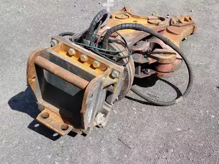 Přídavná zařízení 0 CNH CP 350 Nożyce kruszące hydrauliczne Lehnhoff MS21 (5)