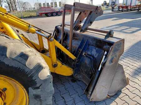 Starrer Baggerlader 1998 JCB 4 CX (19)