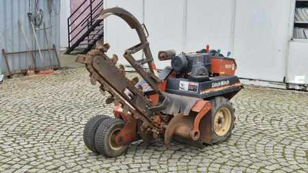Lánctalpas kotrógép 0 [div] Koparka łańcuchowa DITCH WITCH 1620 KE (1)