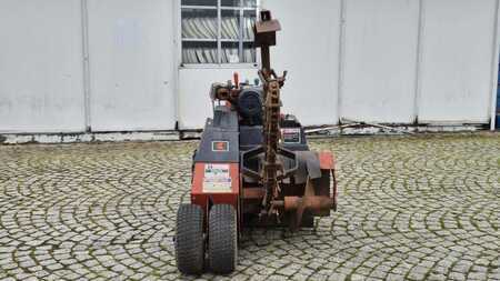 Lánctalpas kotrógép 0 [div] Koparka łańcuchowa DITCH WITCH 1620 KE (2)